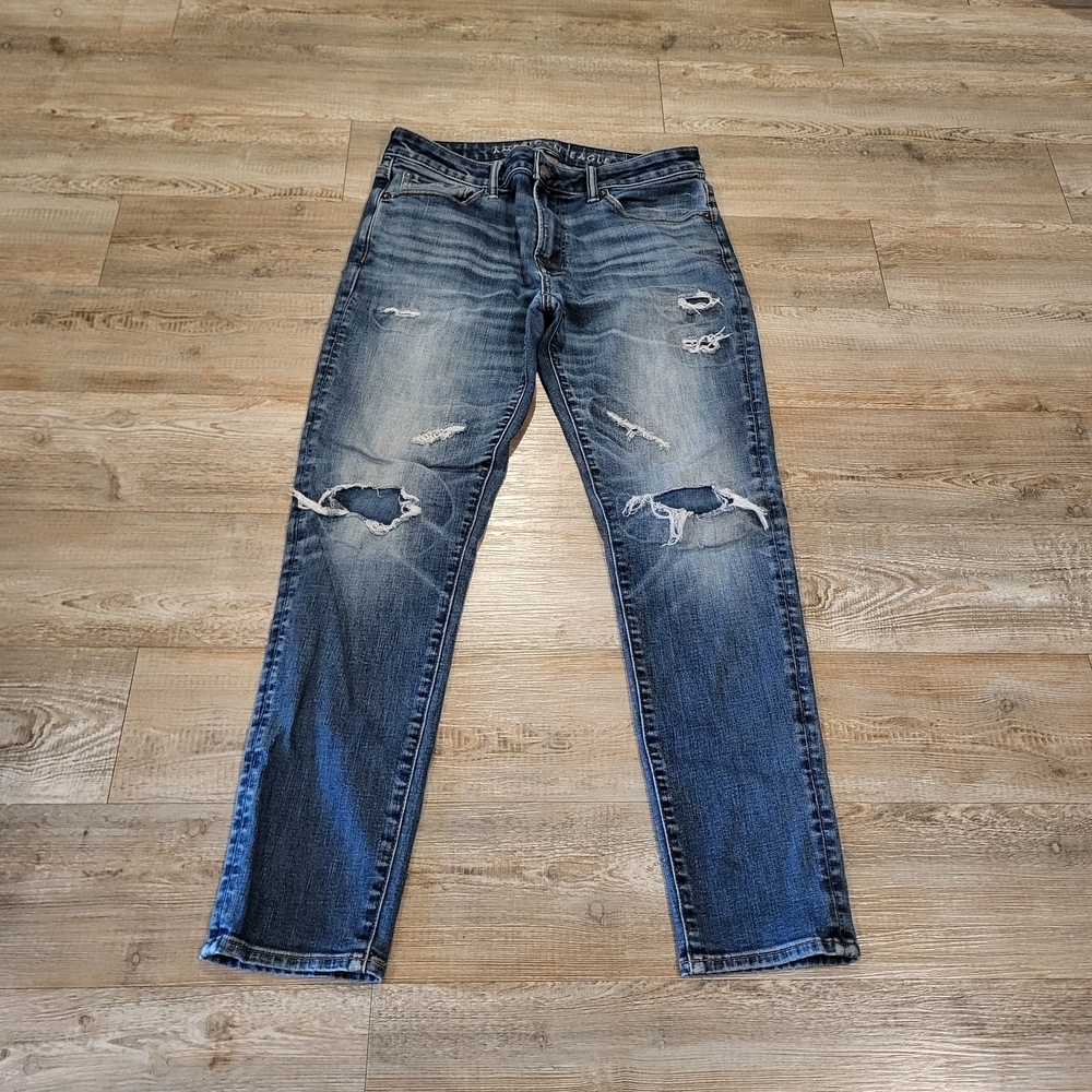 American Eagle Outfitters Athletic Skinny Patched Distressed Denim Jeans 32x32